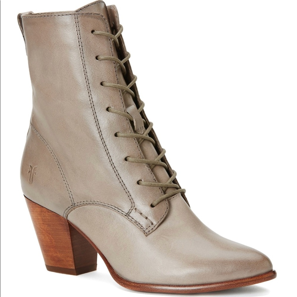 AUTHENTIC FRYE BOOTS!! 🙌🏼
